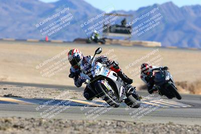 media/Jan-08-2022-SoCal Trackdays (Sat) [[1ec2777125]]/Turn 4 (1145am)/